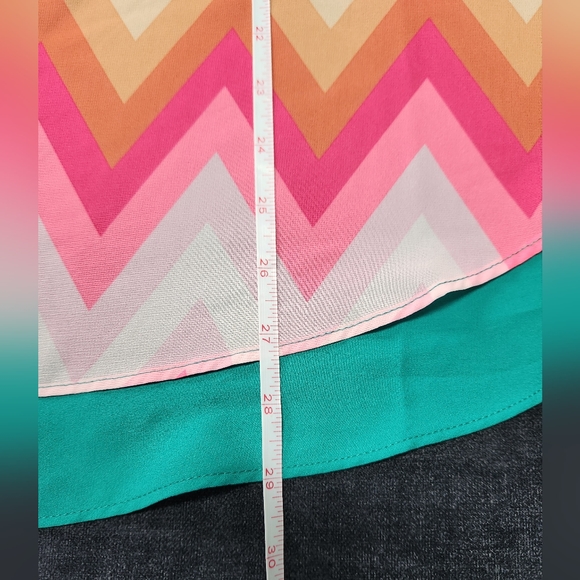 NWT Torrid Colorful Zig Zag Print Sophie Chiffon Double Layer Cami - Size 2 - Picture 5 of 5